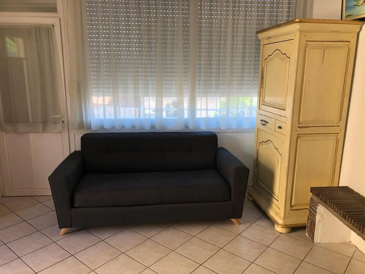 Appartement Dans Grande Maison Prive Climatise Ollioules 0*,